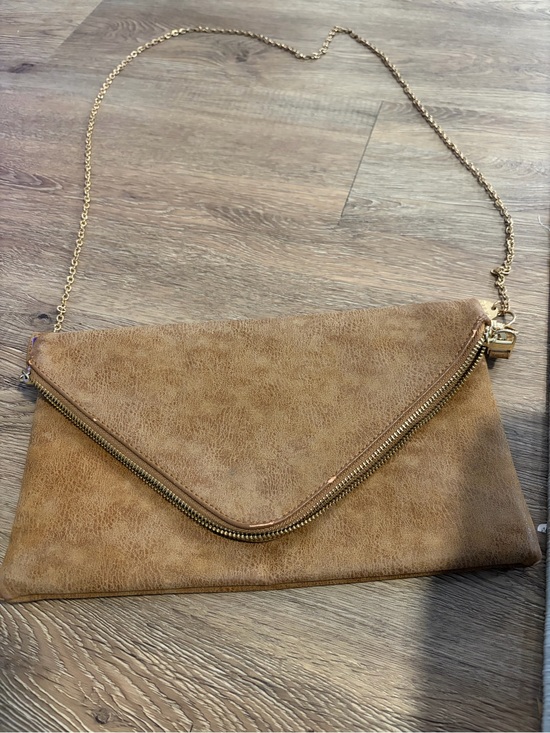 Handbags - Tan Envelope Crossbody Clutch with Chain Strap